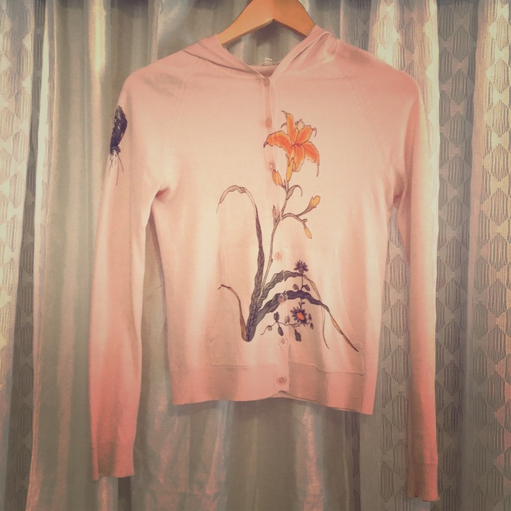 Beautiful Silk and Cashmere cardigan.